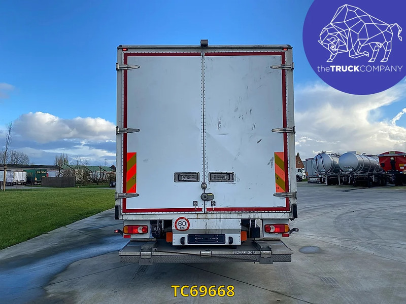 Volvo FL 250 - Camion fourgon: photos 4 Volvo FL 250 - Camion fourgon: photos 4
