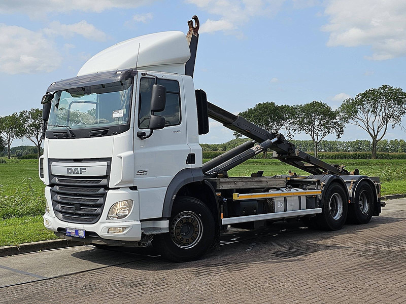 DAF CF 460 AJK 20 ton hooklift - Camion ampliroll: photos 2 DAF CF 460 AJK 20 ton hooklift - Camion ampliroll: photos 2