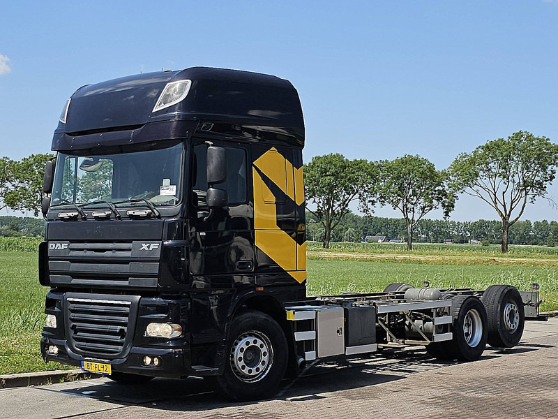DAF XF 105.460 SSC 6X2 FAS MANUAL - Châssis cabine: photos 2 DAF XF 105.460 SSC 6X2 FAS MANUAL - Châssis cabine: photos 2