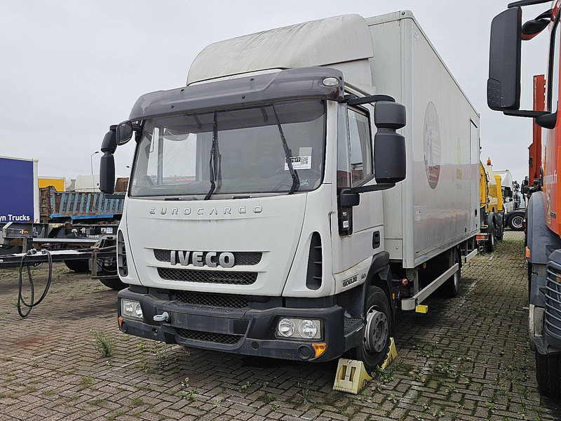 Iveco 120E22 EUROCARGO EEV ENGINE BROKEN - Camion fourgon: photos 2 Iveco 120E22 EUROCARGO EEV ENGINE BROKEN - Camion fourgon: photos 2