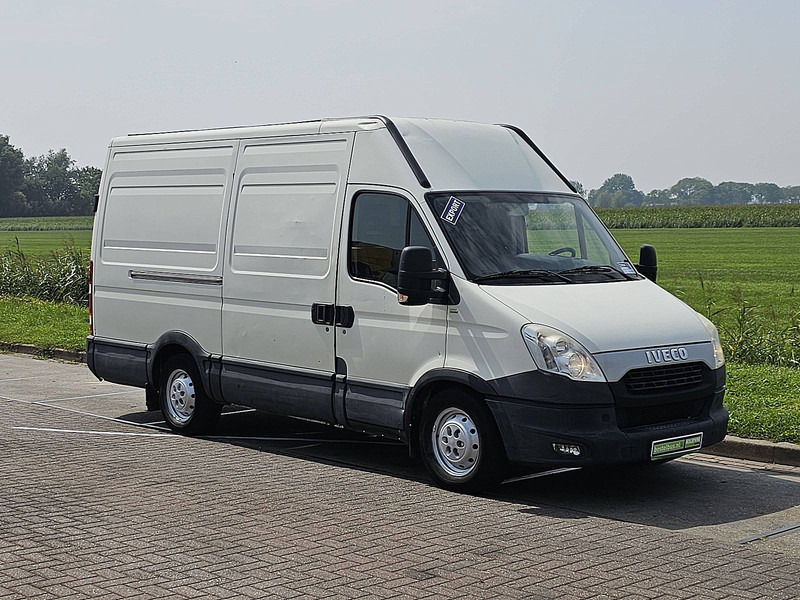 Iveco Daily 35S21 L2H2 Airco 3.0L 204p - Fourgon utilitaire: photos 5 Iveco Daily 35S21 L2H2 Airco 3.0L 204p - Fourgon utilitaire: photos 5