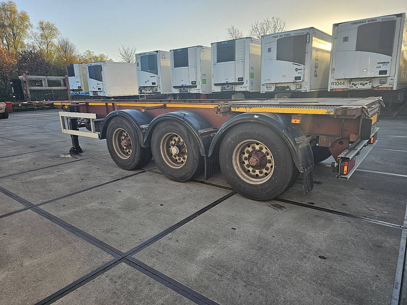 LAG O-3-38 CD ADR FL OX AT 20-30FT - Semi-remorque porte-conteneur/ Caisse mobile: photos 5 LAG O-3-38 CD ADR FL OX AT 20-30FT - Semi-remorque porte-conteneur/ Caisse mobile: photos 5