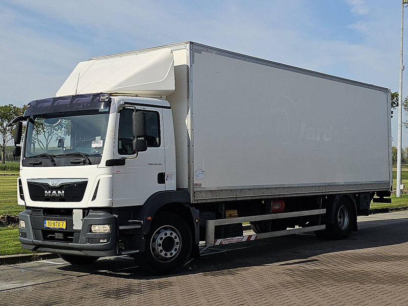 MAN 15.250 TGM - Camion fourgon: photos 2 MAN 15.250 TGM - Camion fourgon: photos 2
