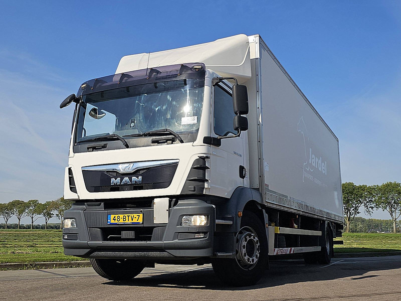 MAN 15.250 TGM - Camion fourgon: photos 1 MAN 15.250 TGM - Camion fourgon: photos 1