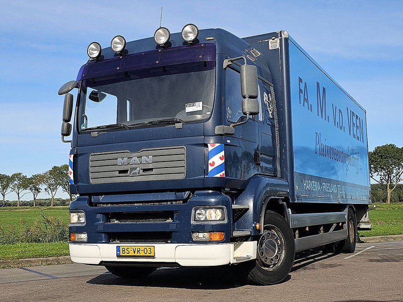 MAN 18.320 TGA LX LIFT NL-TRUCK - Camion fourgon: photos 1 MAN 18.320 TGA LX LIFT NL-TRUCK - Camion fourgon: photos 1