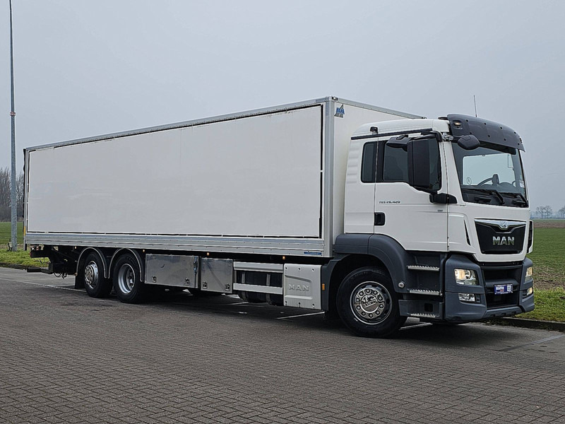 MAN 26.420 TGS 6X2-4 BL 2.5T LIFT - Camion fourgon: photos 5 MAN 26.420 TGS 6X2-4 BL 2.5T LIFT - Camion fourgon: photos 5