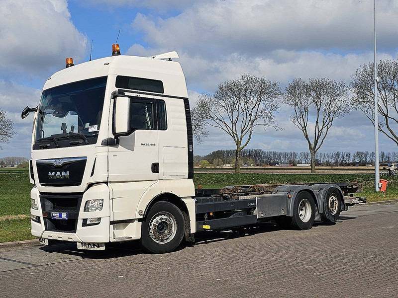 MAN 26.440 TGX XXL 6X2-4 STEER AXLE - Camion porte-conteneur/ Caisse mobile: photos 2 MAN 26.440 TGX XXL 6X2-4 STEER AXLE - Camion porte-conteneur/ Caisse mobile: photos 2