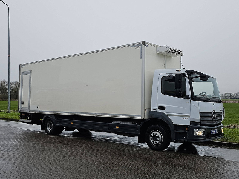 Mercedes-Benz ATEGO 1224 L 3 SEATS LIFT AIRCO - Camion frigorifique: photos 5 Mercedes-Benz ATEGO 1224 L 3 SEATS LIFT AIRCO - Camion frigorifique: photos 5