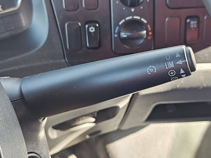 Camion à rideaux coulissants Mercedes-Benz ATEGO 818 MANUAL AIRCO LIFT: photos 12 Camion à rideaux coulissants Mercedes-Benz ATEGO 818 MANUAL AIRCO LIFT: photos 12