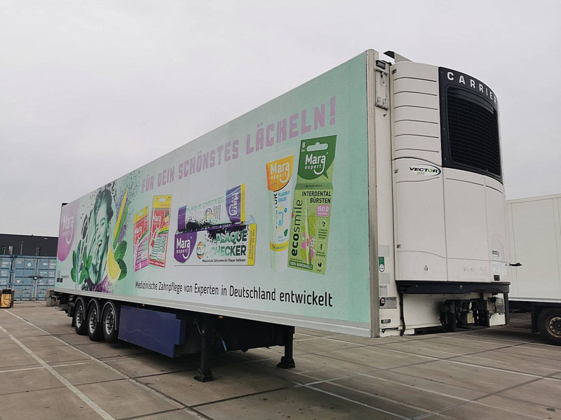 SYSTEM TRAILERS TKS 24 13.6 SCHWENKWAND HYDR. - Semi-remorque frigorifique: photos 3 SYSTEM TRAILERS TKS 24 13.6 SCHWENKWAND HYDR. - Semi-remorque frigorifique: photos 3
