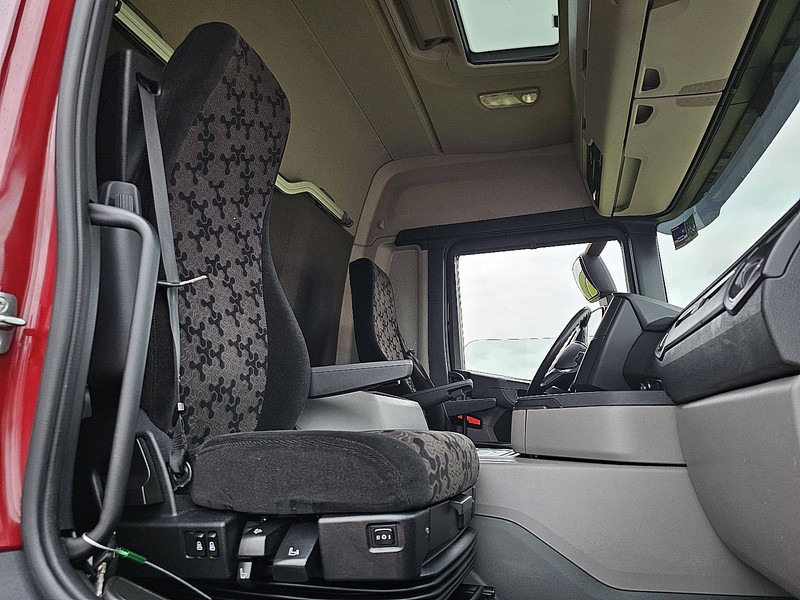 Camion fourgon Scania G320 6X2*4 LIFT 133 TKM!: photos 7 Camion fourgon Scania G320 6X2*4 LIFT 133 TKM!: photos 7