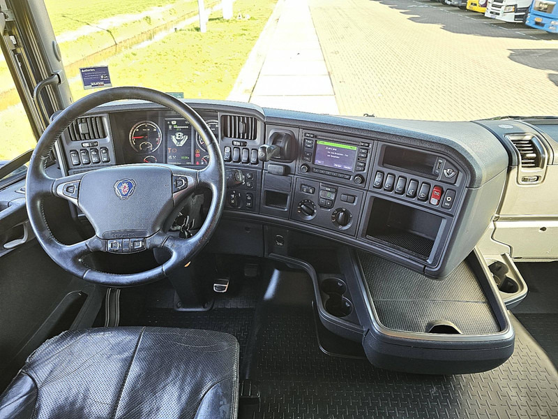 Photo d'intérieur 1: Camion ampliroll Scania R500 V8 6X2 RETARDER