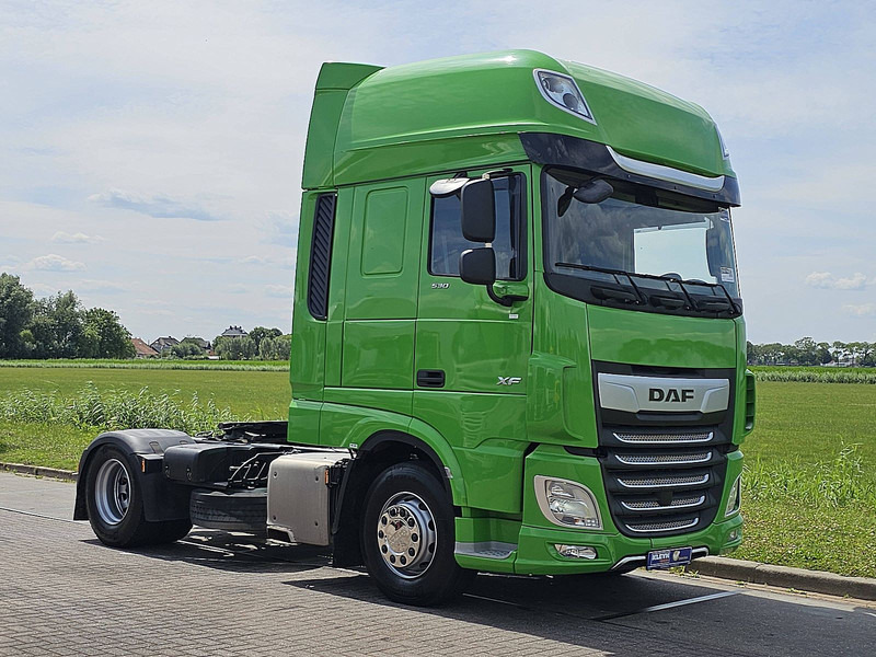 DAF XF 530 - Tracteur routier: photos 5 DAF XF 530 - Tracteur routier: photos 5