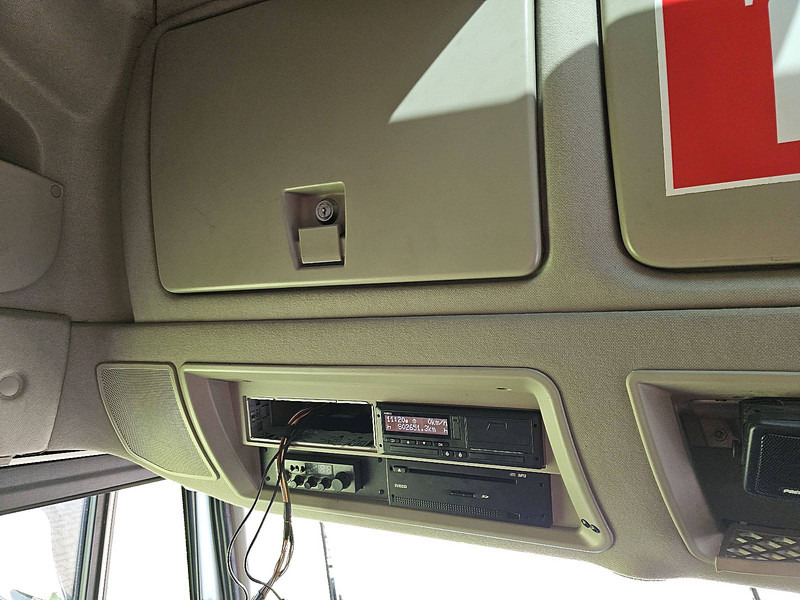 Tracteur routier Iveco AS440S46 STRALIS LNG: photos 11