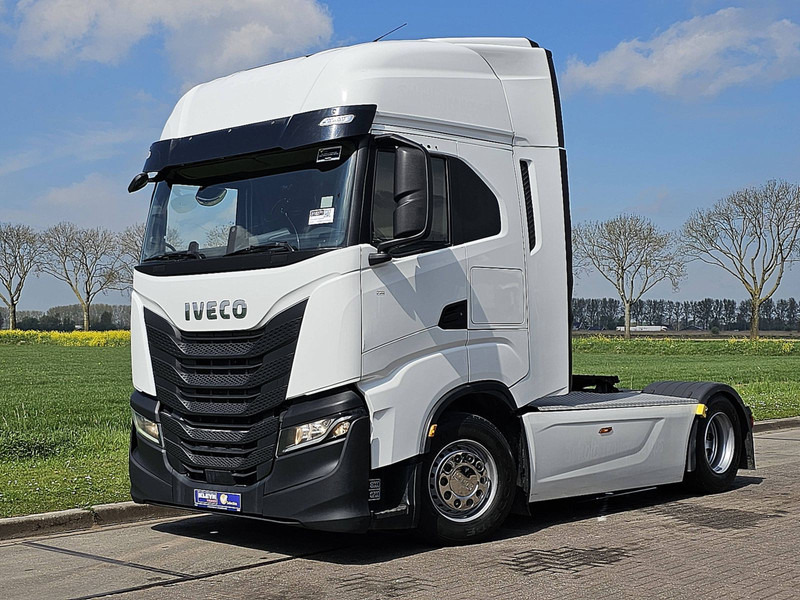 Iveco S-WAY AS440S48 NAVI FRIDGE SKIRTS - Tracteur routier: photos 2 Iveco S-WAY AS440S48 NAVI FRIDGE SKIRTS - Tracteur routier: photos 2