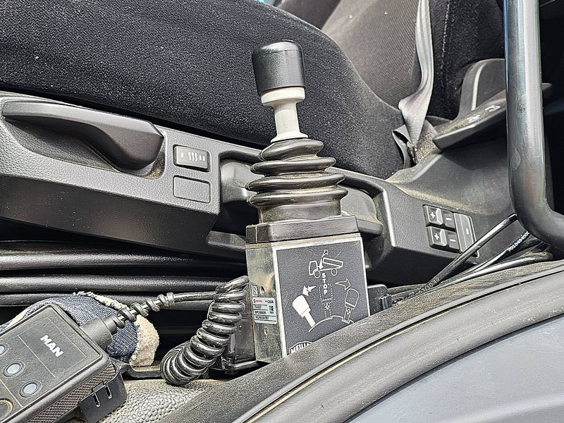 Tracteur routier MAN 18.480 TGS 4X4H LEICHT UNFALL: photos 14 Tracteur routier MAN 18.480 TGS 4X4H LEICHT UNFALL: photos 14