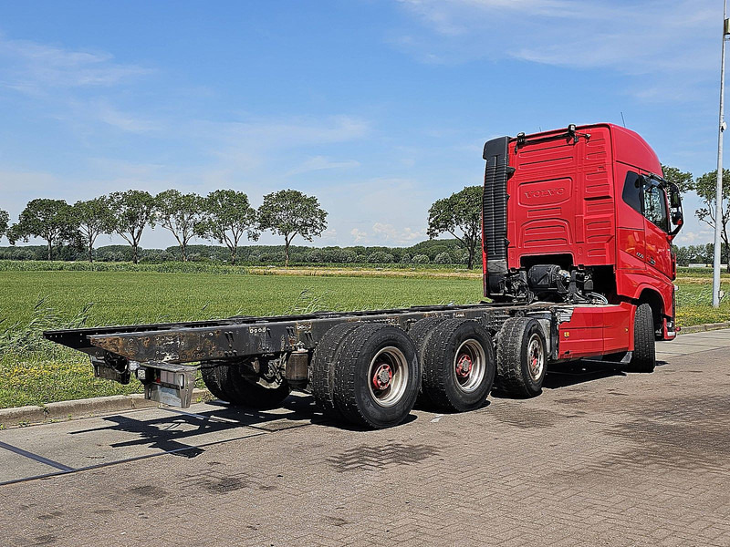 Volvo FH 650 8X4 RETARDER - Châssis cabine: photos 3 Volvo FH 650 8X4 RETARDER - Châssis cabine: photos 3