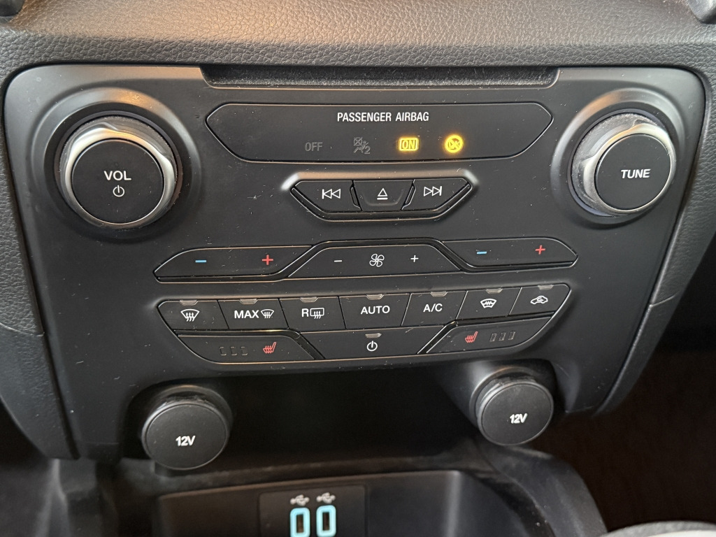 Ford Ranger 2.0L Ecoblue Raptor DoKa 4x4 Standheizung - Utilitaire plateau, Utilitaire double cabine: photos 3 Ford Ranger 2.0L Ecoblue Raptor DoKa 4x4 Standheizung - Utilitaire plateau, Utilitaire double cabine: photos 3