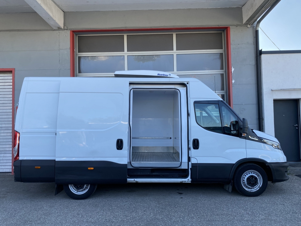 Iveco Daily 35S14 Hi-Matic Klimaautom. Kerstner 206 RA - Utilitaire frigorifique: photos 4 Iveco Daily 35S14 Hi-Matic Klimaautom. Kerstner 206 RA - Utilitaire frigorifique: photos 4