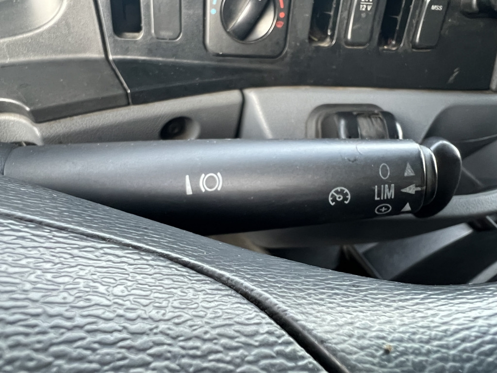 Mercedes-Benz Axor 1833 7m Koffer 2x Schwenkwand LBW Or.382'km - Camion pour le transport de boissons: photos 5 Mercedes-Benz Axor 1833 7m Koffer 2x Schwenkwand LBW Or.382'km - Camion pour le transport de boissons: photos 5