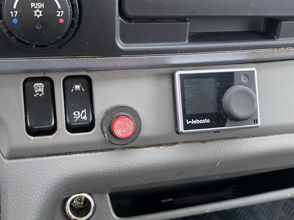 Mitsubishi Fuso Canter 9C18 5,8mEuro6d Klima GetriebeDefekt - Châssis cabine: photos 4 Mitsubishi Fuso Canter 9C18 5,8mEuro6d Klima GetriebeDefekt - Châssis cabine: photos 4