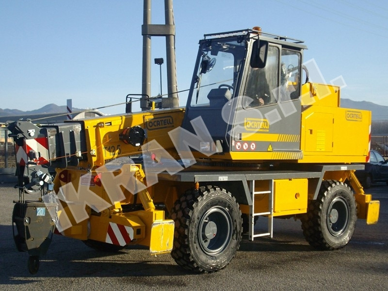 Locatelli GRIL 13.12 - Grue automotrice lente: photos 1 Locatelli GRIL 13.12 - Grue automotrice lente: photos 1