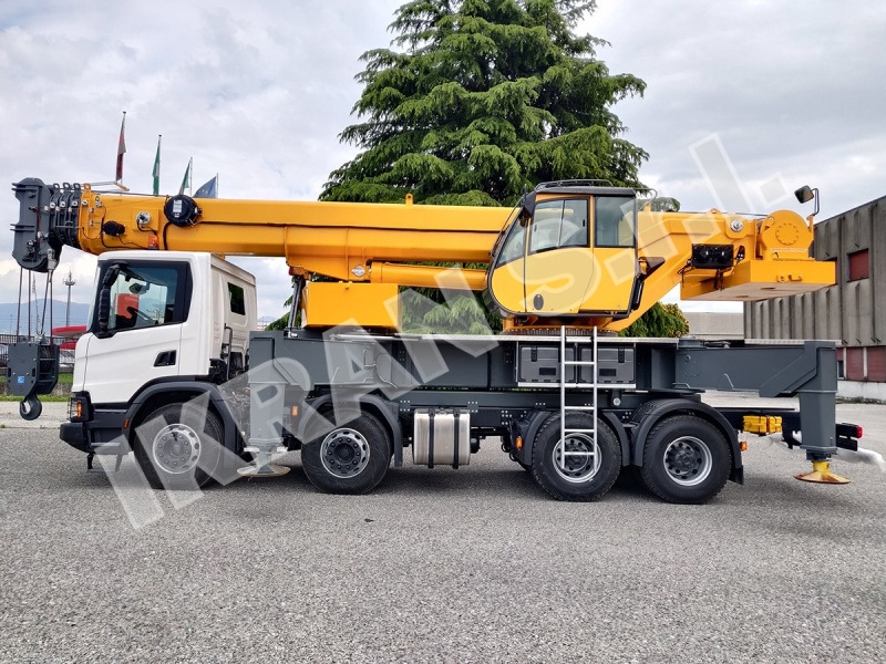 Locatelli TCL 55.50 - Grue mobile: photos 5 Locatelli TCL 55.50 - Grue mobile: photos 5