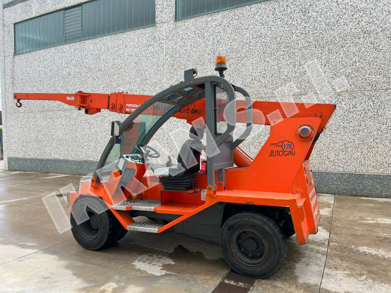 Sard E70 - Grue automotrice lente: photos 2 Sard E70 - Grue automotrice lente: photos 2