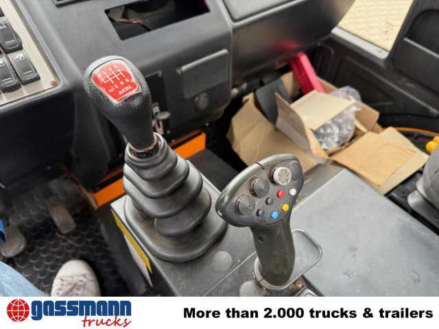 AEBI Schmidt MT750 4x4, City-Abroller, - Camion ampliroll: photos 5 AEBI Schmidt MT750 4x4, City-Abroller, - Camion ampliroll: photos 5