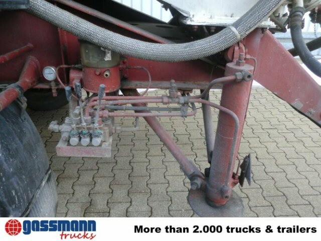 Kässbohrer SSK 56/10-24, Kippsilo ca. 56m³ - Citerne pulvérulente: photos 5 Kässbohrer SSK 56/10-24, Kippsilo ca. 56m³ - Citerne pulvérulente: photos 5