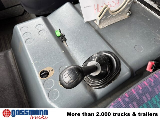 Mercedes-Benz LK 814 F 4x2 Doka, Löschfahrzeug LF8/6 - Camion de pompier: photos 3 Mercedes-Benz LK 814 F 4x2 Doka, Löschfahrzeug LF8/6 - Camion de pompier: photos 3