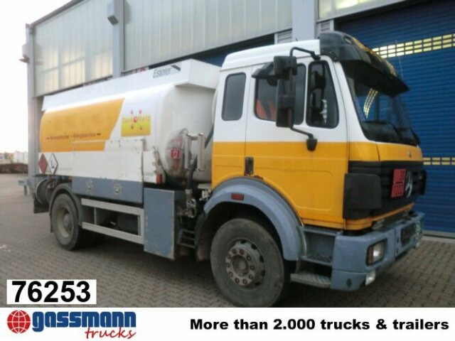 Mercedes-Benz SK 1824 L 4x2, Esterer Tankaufbau ca. 13.100l, 2 - Camion citerne: photos 1 Mercedes-Benz SK 1824 L 4x2, Esterer Tankaufbau ca. 13.100l, 2 - Camion citerne: photos 1