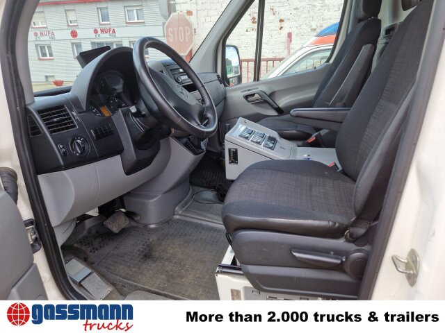 Fourgon utilitaire Mercedes-Benz Sprinter 516 CDI 4x2, Rettungswagen: photos 12