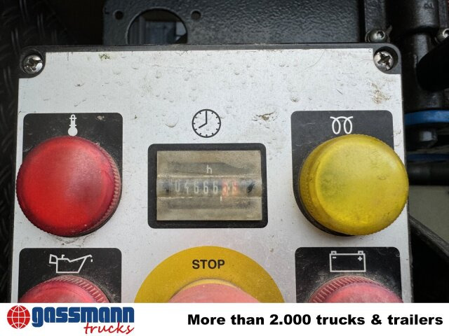 Mercedes-Benz Sprinter 516 KA 4x2, KaRo Hochdruckspüler - Balayeuse de voirie: photos 3 Mercedes-Benz Sprinter 516 KA 4x2, KaRo Hochdruckspüler - Balayeuse de voirie: photos 3