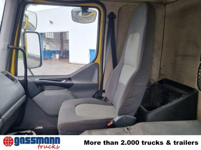 Renault Kerax 380.26 6x4, Bordmatik links - Camion benne: photos 3 Renault Kerax 380.26 6x4, Bordmatik links - Camion benne: photos 3