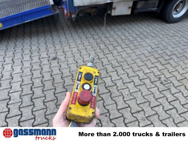 Renders NS4L32, Seilwinde, Edscha, hydr. Auffahrrampe - Semi-remorque: photos 5 Renders NS4L32, Seilwinde, Edscha, hydr. Auffahrrampe - Semi-remorque: photos 5