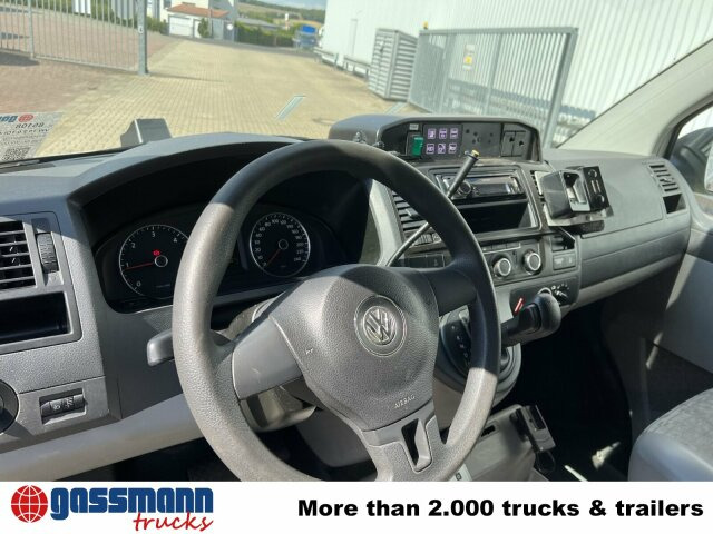 Volkswagen T5 2.0 TDI 4x2, Krankenwagen - Ambulance: photos 4 Volkswagen T5 2.0 TDI 4x2, Krankenwagen - Ambulance: photos 4