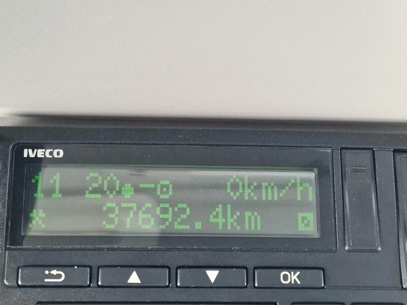 Camion fourgon Iveco Eurocargo 75-190 Isotherm box - Zepro loadlift - Low KM - Airco - Euro 6 - Camera: photos 14