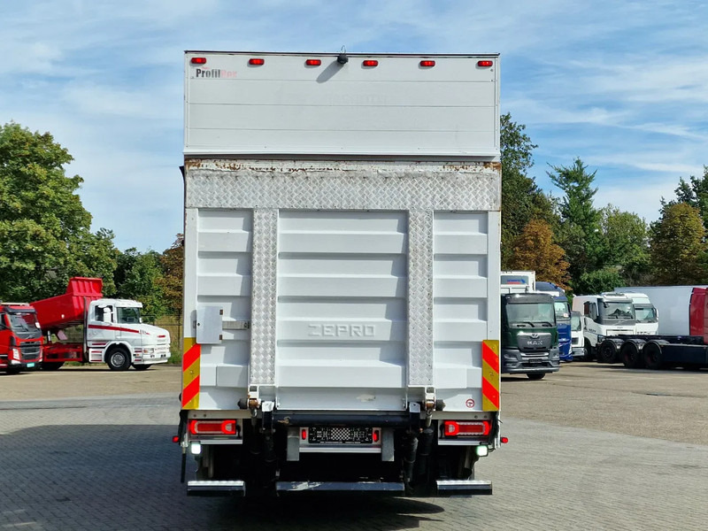 Camion fourgon Mercedes-Benz Actros 2545 6x2*4 - Box with sidedoors - Loadlift - Steering axle - Full air - Camera: photos 7 Camion fourgon Mercedes-Benz Actros 2545 6x2*4 - Box with sidedoors - Loadlift - Steering axle - Full air - Camera: photos 7