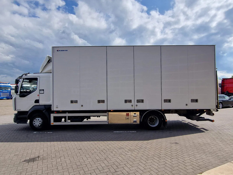 Renault D16 250 4x2 Box with side doors - Zepro loadlift - Euro 6 - Low KM - Sleepercab - Camion fourgon: photos 5 Renault D16 250 4x2 Box with side doors - Zepro loadlift - Euro 6 - Low KM - Sleepercab - Camion fourgon: photos 5