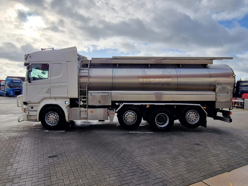 Scania R520 V8 8x2*4 - Tank - 19.000L - 4 compartments - Pump and counter - Retarder - Camion citerne: photos 4 Scania R520 V8 8x2*4 - Tank - 19.000L - 4 compartments - Pump and counter - Retarder - Camion citerne: photos 4