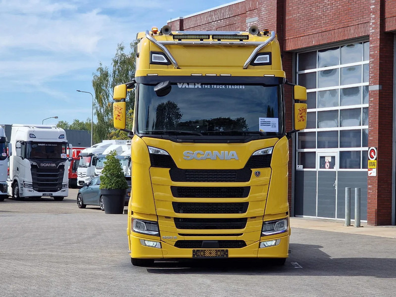 Scania 500S NGS Highline 4x2 - Only 38Tkm - Full spec - Retarder - Full air - Night clima - Tracteur routier: photos 2 Scania 500S NGS Highline 4x2 - Only 38Tkm - Full spec - Retarder - Full air - Night clima - Tracteur routier: photos 2