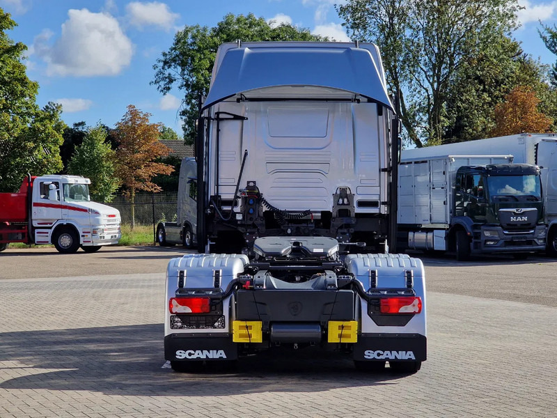 Tracteur routier neuf Scania 660S V8 NGS Highline 6x2/4 - New - Full spec - Retarder - Night clima - Led - Leather - Navi: photos 6