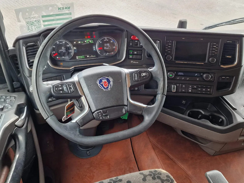Tracteur routier Scania R500 NGS Highline 6x2 - PTO/Hydraulic - Custom interior - Full air - 2.95 WB: photos 10 Tracteur routier Scania R500 NGS Highline 6x2 - PTO/Hydraulic - Custom interior - Full air - 2.95 WB: photos 10