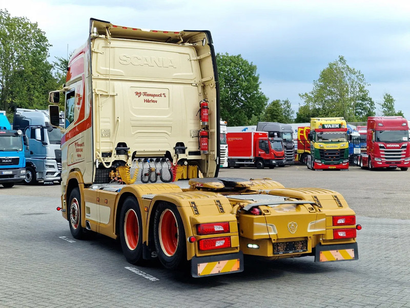 Scania R580 V8 NGS Highline 6x2 - PTO/Hydraulic - 2.95 WB - Retarder - Night clima - Custom interior - Tracteur routier: photos 5 Scania R580 V8 NGS Highline 6x2 - PTO/Hydraulic - 2.95 WB - Retarder - Night clima - Custom interior - Tracteur routier: photos 5