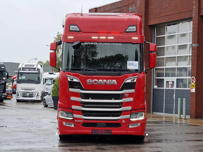 Scania R580 V8 NGS Highline 6x2 - Retarder - Leather - Full air - 3.15 WB - Navi - Led - No EGR - Tracteur routier: photos 2 Scania R580 V8 NGS Highline 6x2 - Retarder - Leather - Full air - 3.15 WB - Navi - Led - No EGR - Tracteur routier: photos 2