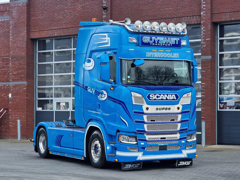 Scania S500 NGS Highline 4x2 - PTO/Hydraulic - Retarder - Custom exterior - Full air - Leather - Navi - Tracteur routier: photos 1 Scania S500 NGS Highline 4x2 - PTO/Hydraulic - Retarder - Custom exterior - Full air - Leather - Navi - Tracteur routier: photos 1