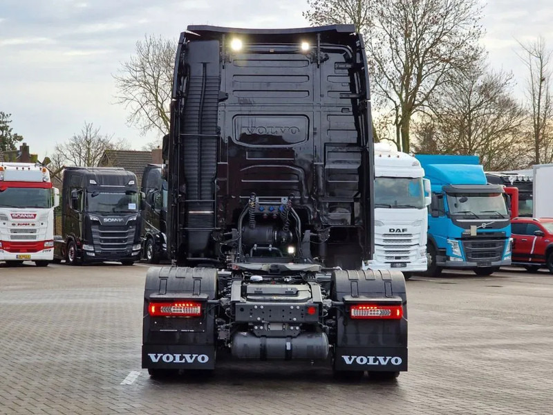 Volvo FH 13.500 Globetrotter XL 4x2 - NEW - Full spec - I parkcool - Full air - - Tracteur routier: photos 5 Volvo FH 13.500 Globetrotter XL 4x2 - NEW - Full spec - I parkcool - Full air - - Tracteur routier: photos 5