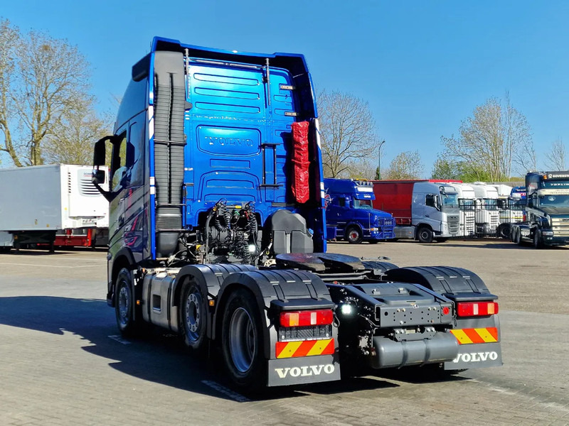 Volvo FH 13.500 Globetrotter XL 6x2 - I Save - I parkcool - Navi - Leather - Tracteur routier: photos 5 Volvo FH 13.500 Globetrotter XL 6x2 - I Save - I parkcool - Navi - Leather - Tracteur routier: photos 5