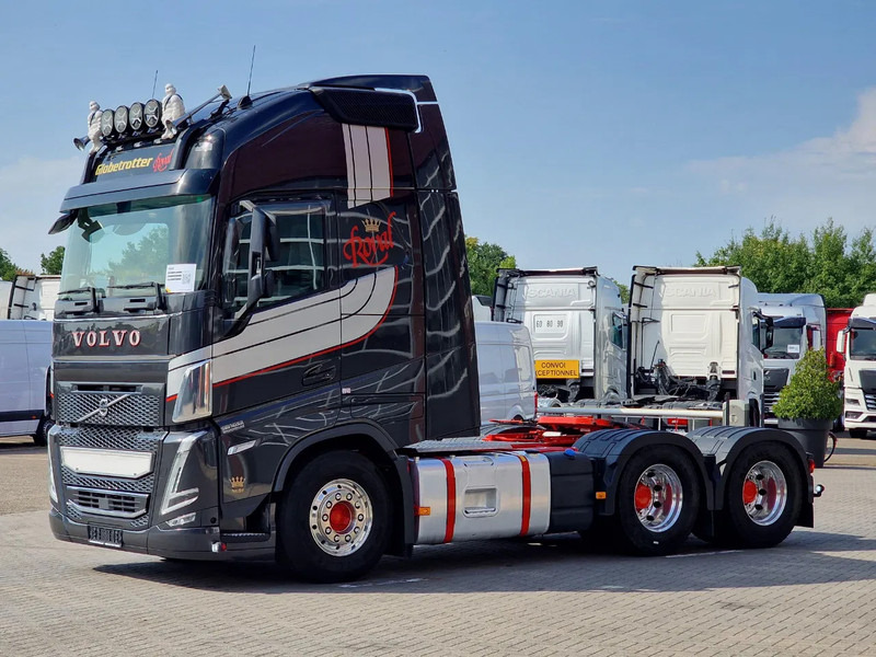 Volvo FH 13.540 Globetrotterl XL 6x4 - Royal - Retarder - Full air - 3.40 WB - Low KM - Tracteur routier: photos 3 Volvo FH 13.540 Globetrotterl XL 6x4 - Royal - Retarder - Full air - 3.40 WB - Low KM - Tracteur routier: photos 3